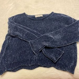 Cropped blue Sweater
